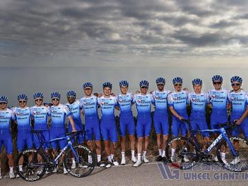 Giant Partners with BikeExchange-Jayco World Tour Team