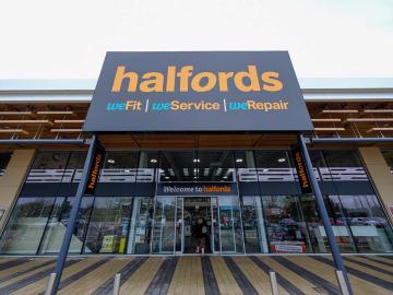 Halfords Cycling LfL Sales Up 8.3%, FY27 Guidance Unchanged