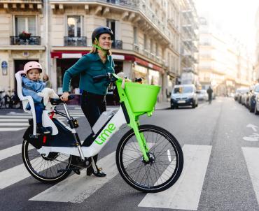 Paris Introduces Mandatory Helmets and Reflective Gear for E-Scooter Riders