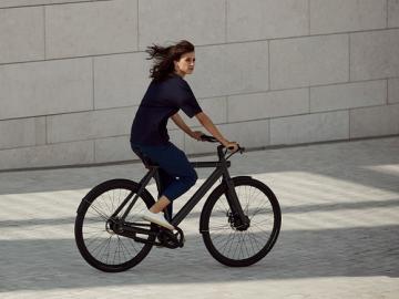 VanMoof Launch Anti-Theft E-Bike Range